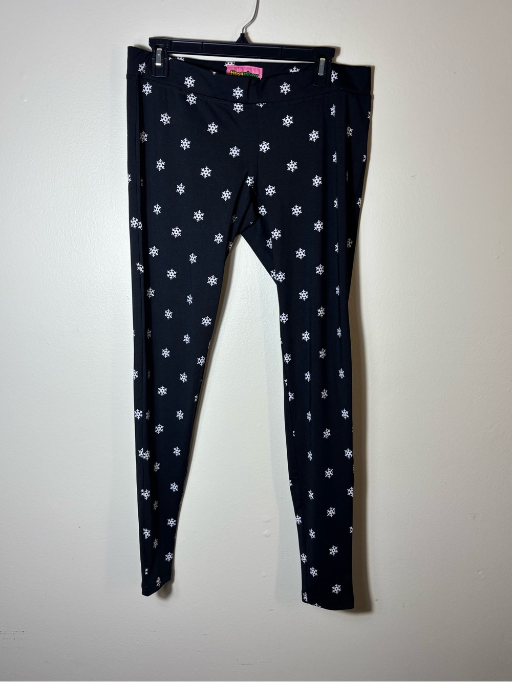 Women’s Tipsy Elves Snowflake Leggings